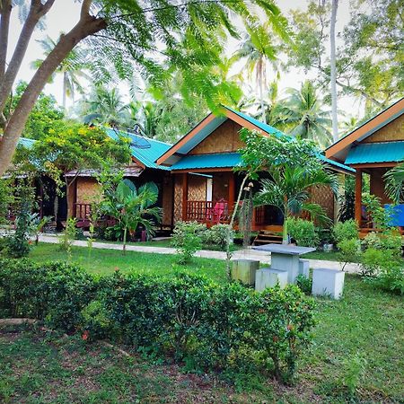 Kohmook Happy Time Bungalow Koh Mook Exterior photo